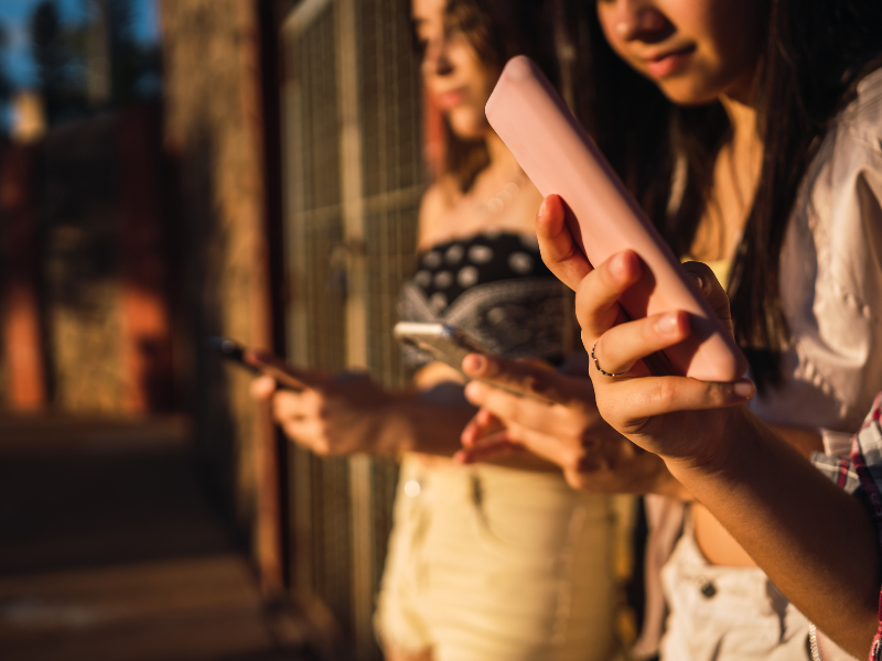 LAUAXETA IKASTOLA- Terknologia nerabezaroan tecnología adolescencia 11